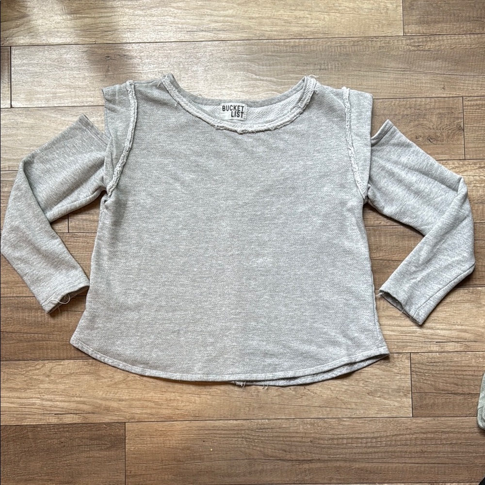 BUCKETLIST Gray Sweatshirt Cozy Cotton-Blend